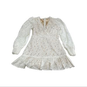 White lace long sleeve dress